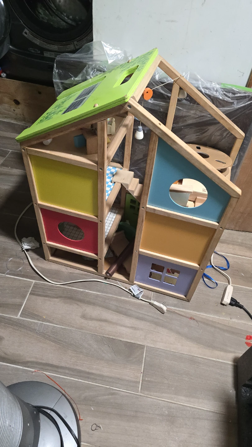 🥕 Wooden Dollhouse with Colorful Accents 🥕
