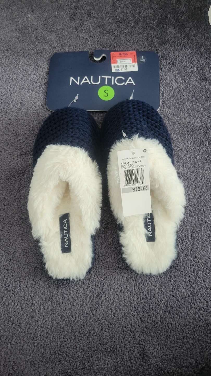 Nautica Women's Navy Slippers - Size S