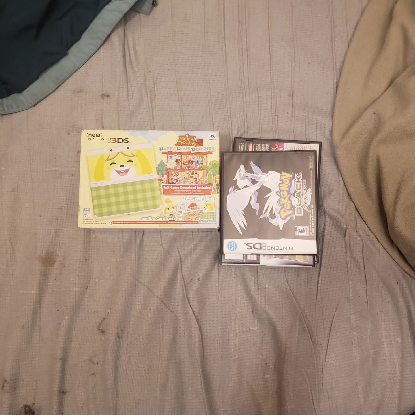 Nintendo 3DS XL Happy Home Designer Bundle with Games - photo 3