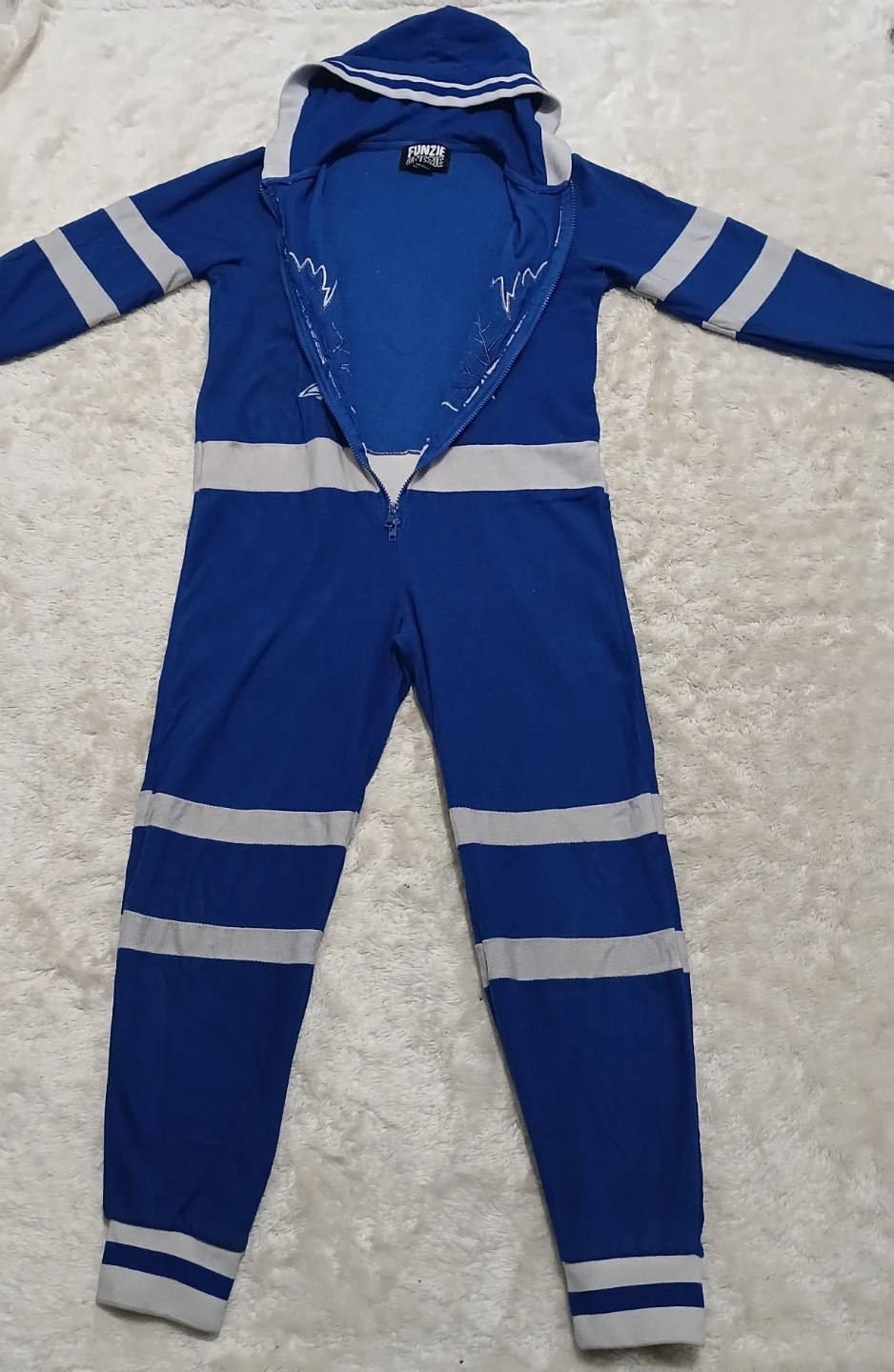 Toronto Maple Leafs Hockey Pyjama Onesie - photo 3