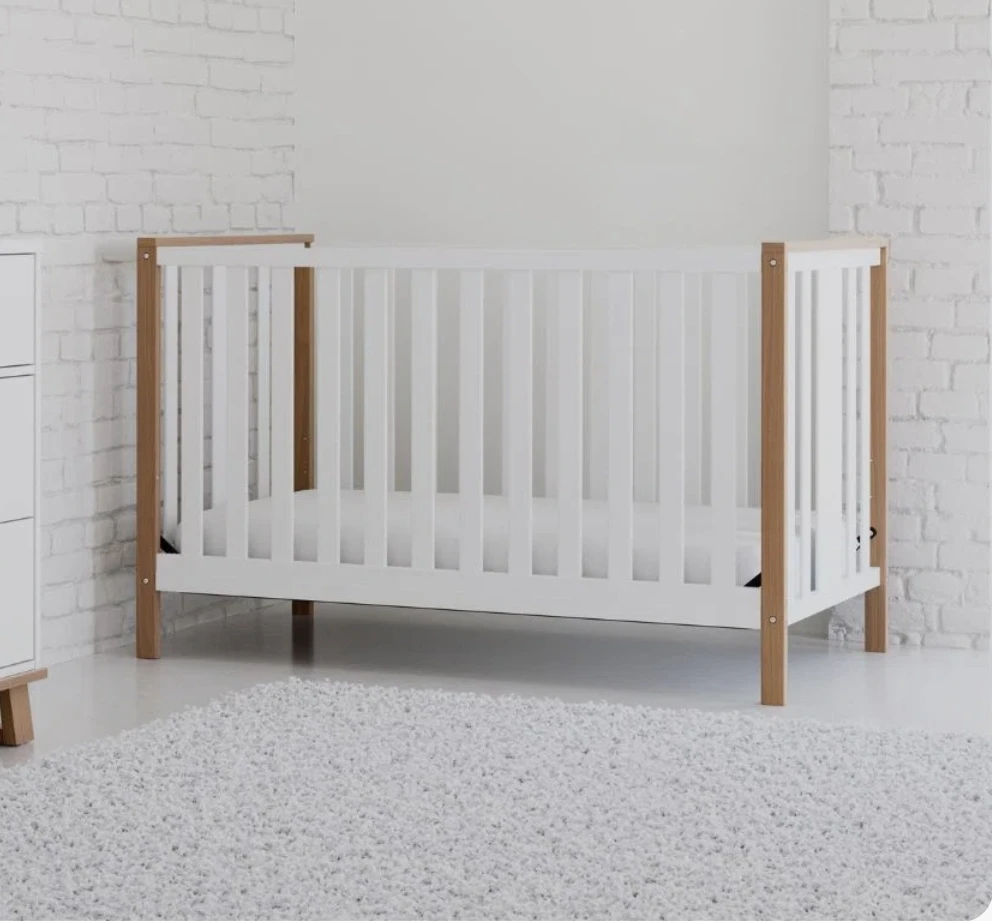 Storkcraft Modern Pacific Convertible Crib with mattress