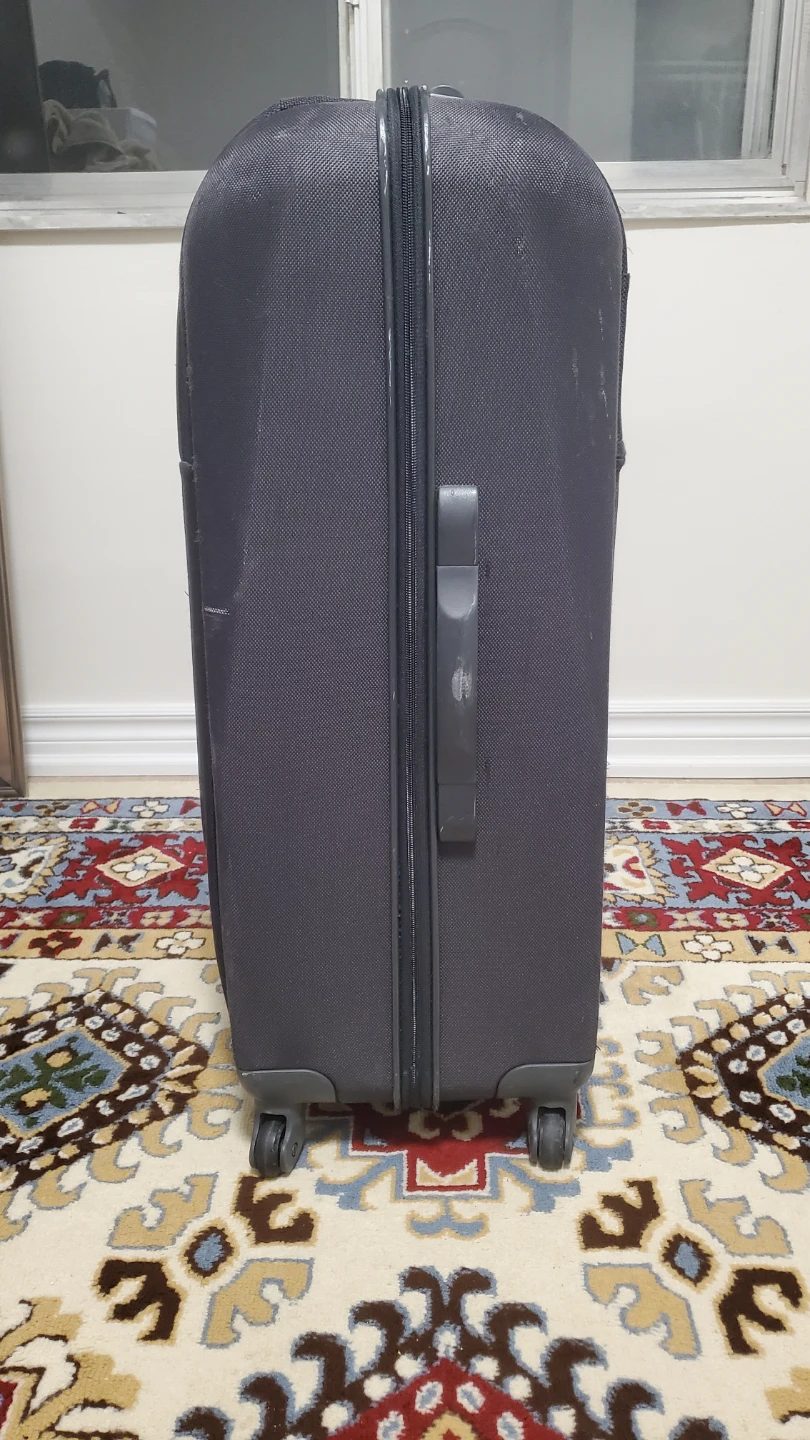 Samsonite Black Spinner Suitcase - photo 2