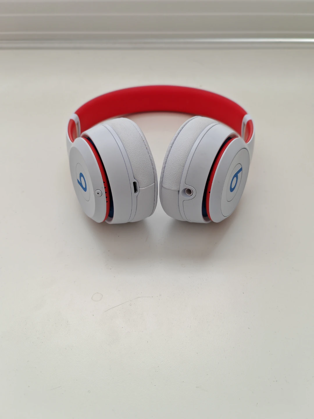 Beats Solo3 Wireless Headphones - photo 3