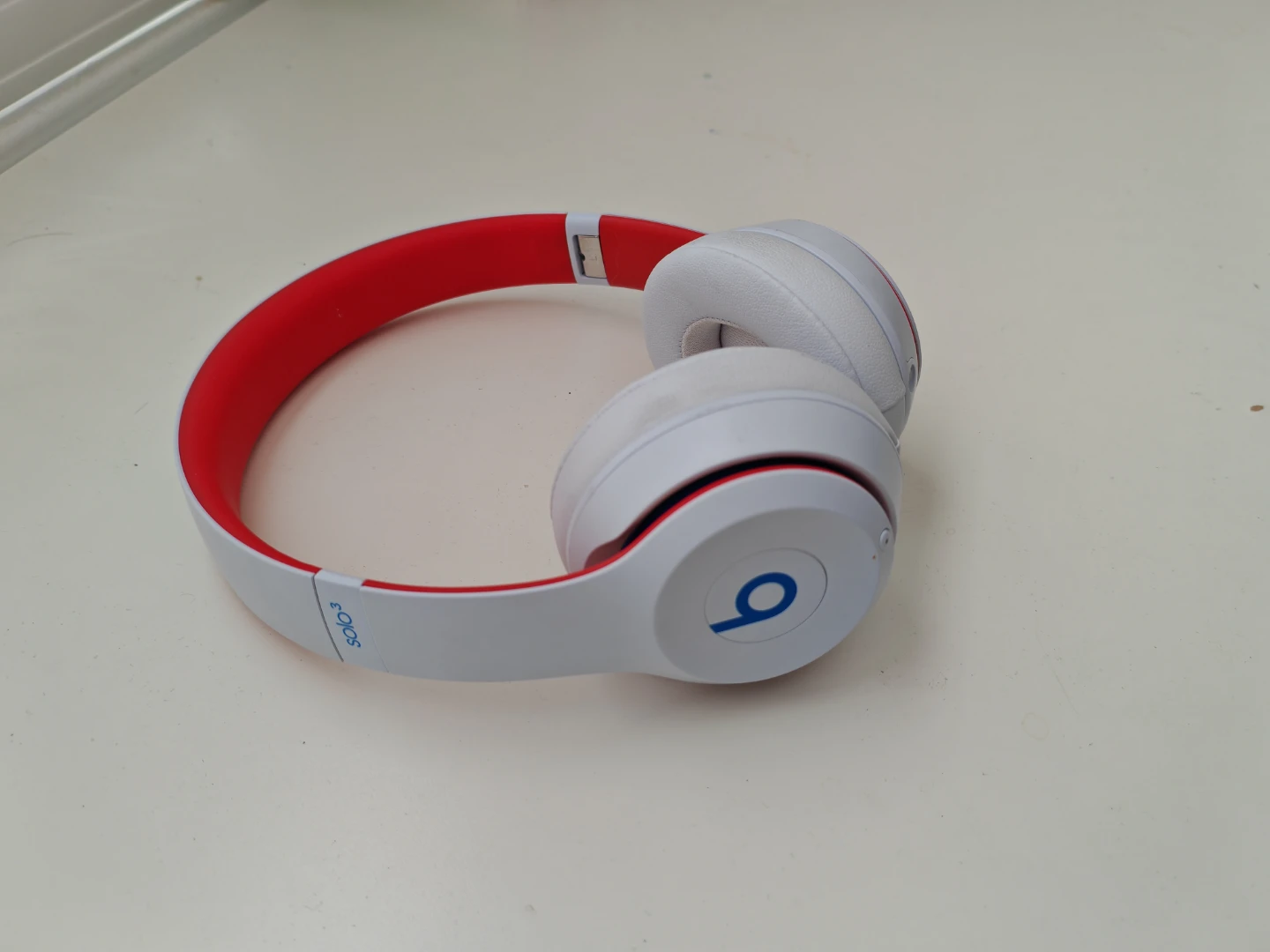 Beats Solo3 Wireless Headphones - photo 4