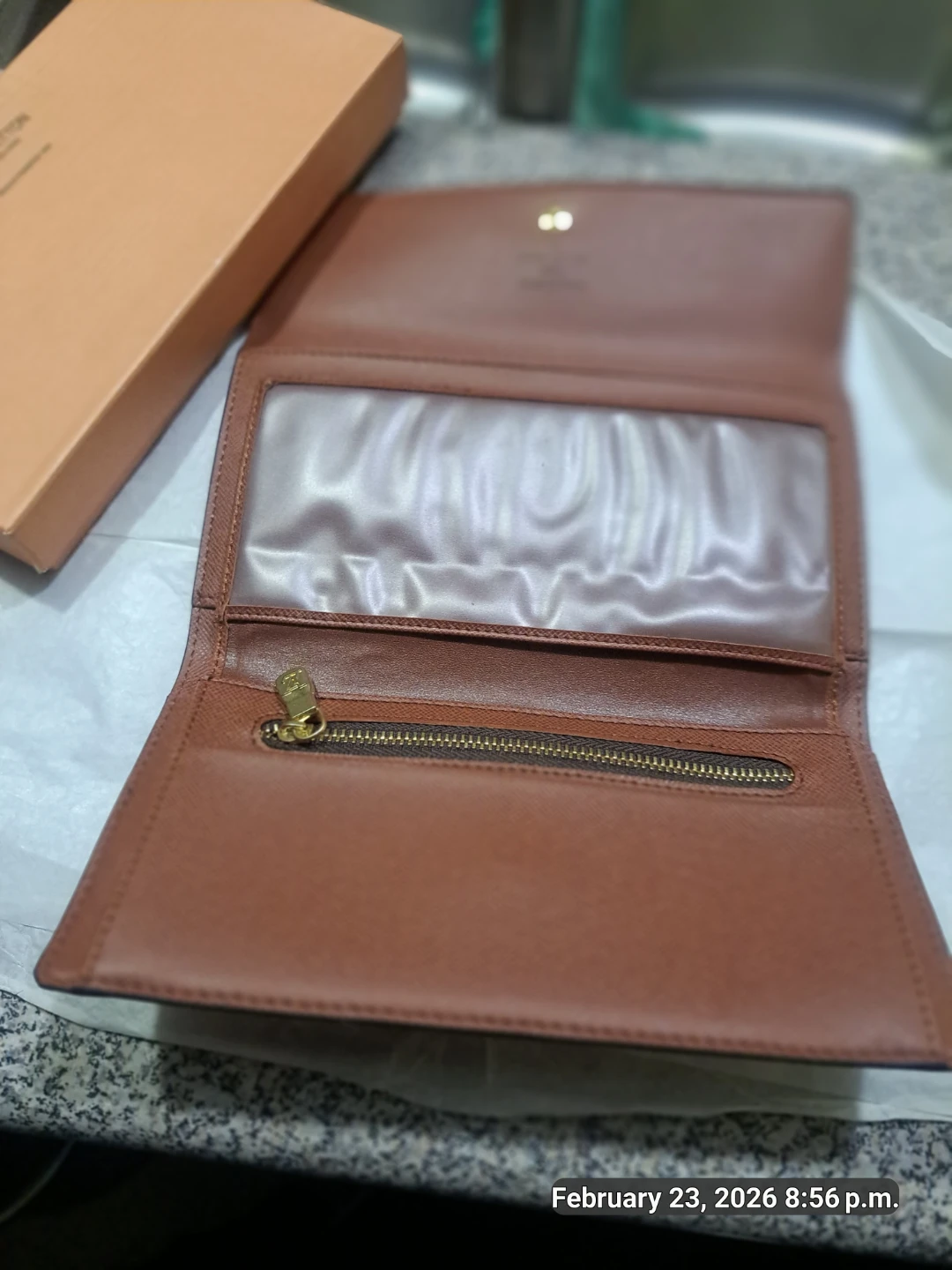 Louis Vuitton "Monogram" Wallet - photo 5