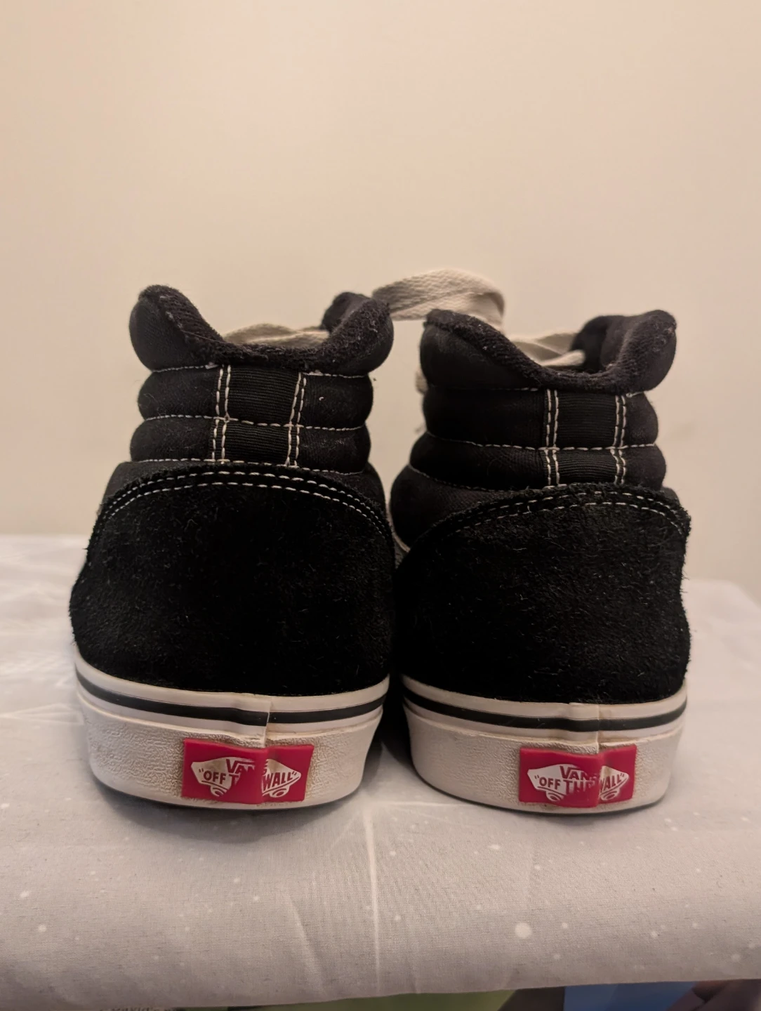 Vans Black mid Top Sneakers - photo 3