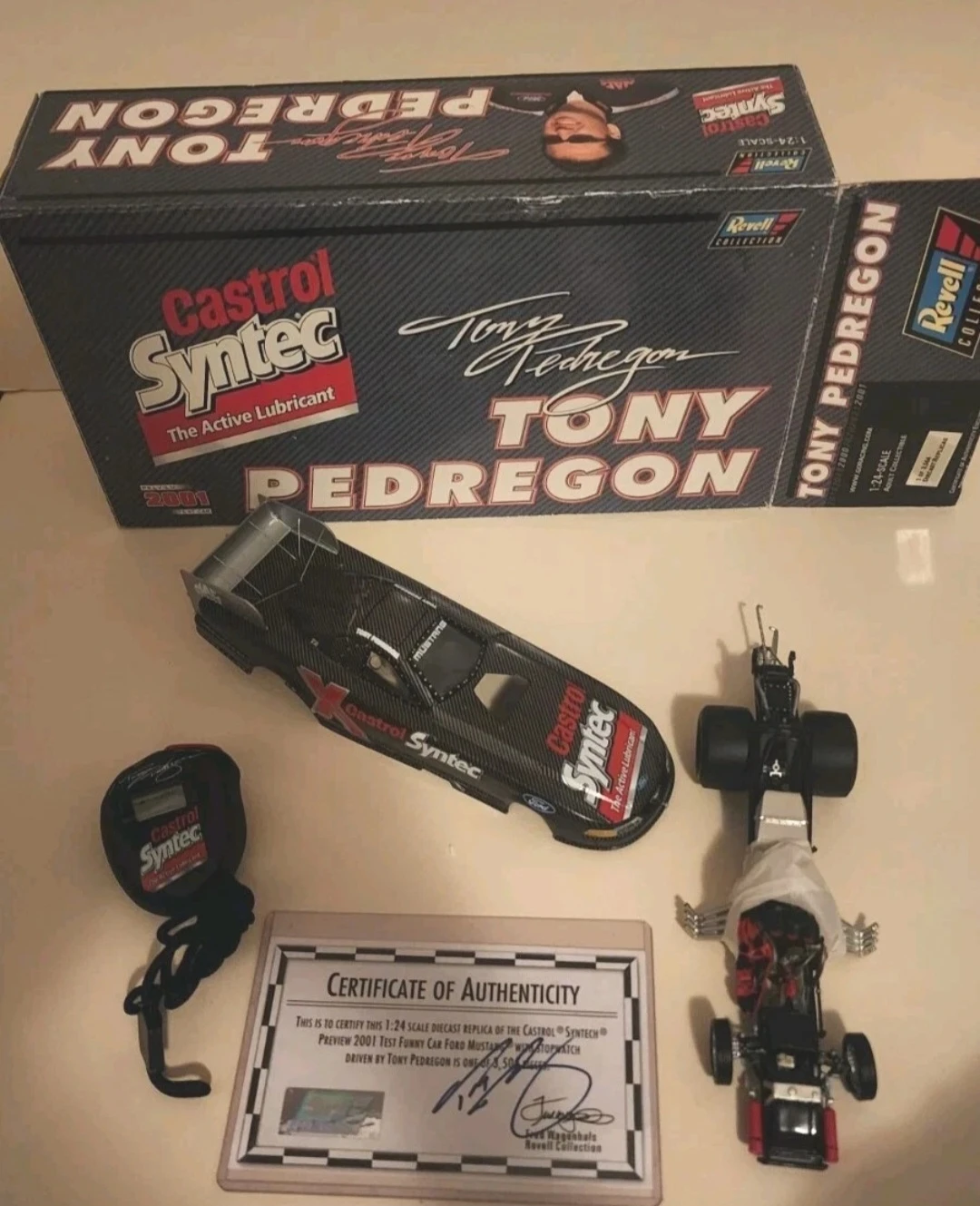 Revell 1:24 Tony Pedregon Castrol Syntec Funny Car Diecast - photo 5
