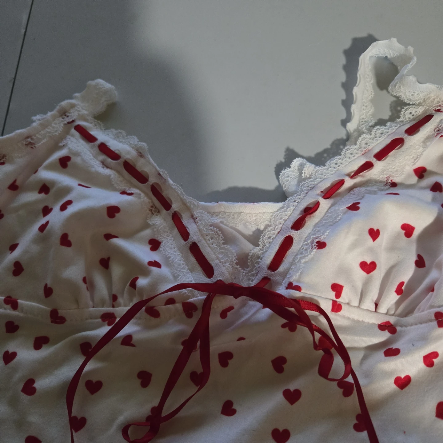 White Camisole with Red Hearts - photo 3