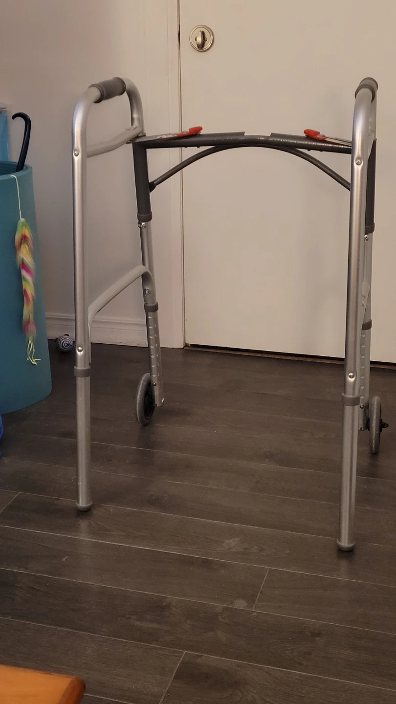 Used walker - photo 2