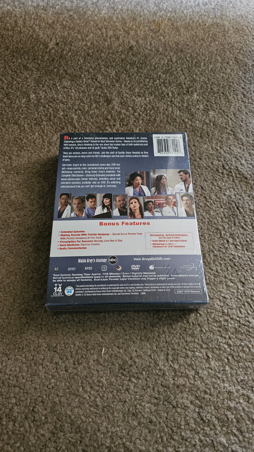 New Grey's Anatomy Season 3 Seriously Extended DVD Set - photo 2