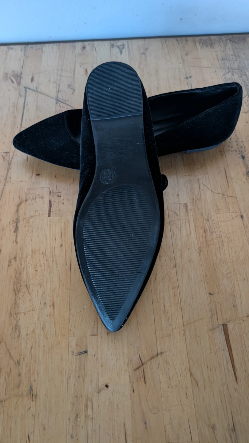 AX Brand Black Velvet Mary-Janes Pointed Toe Flats. - photo 4