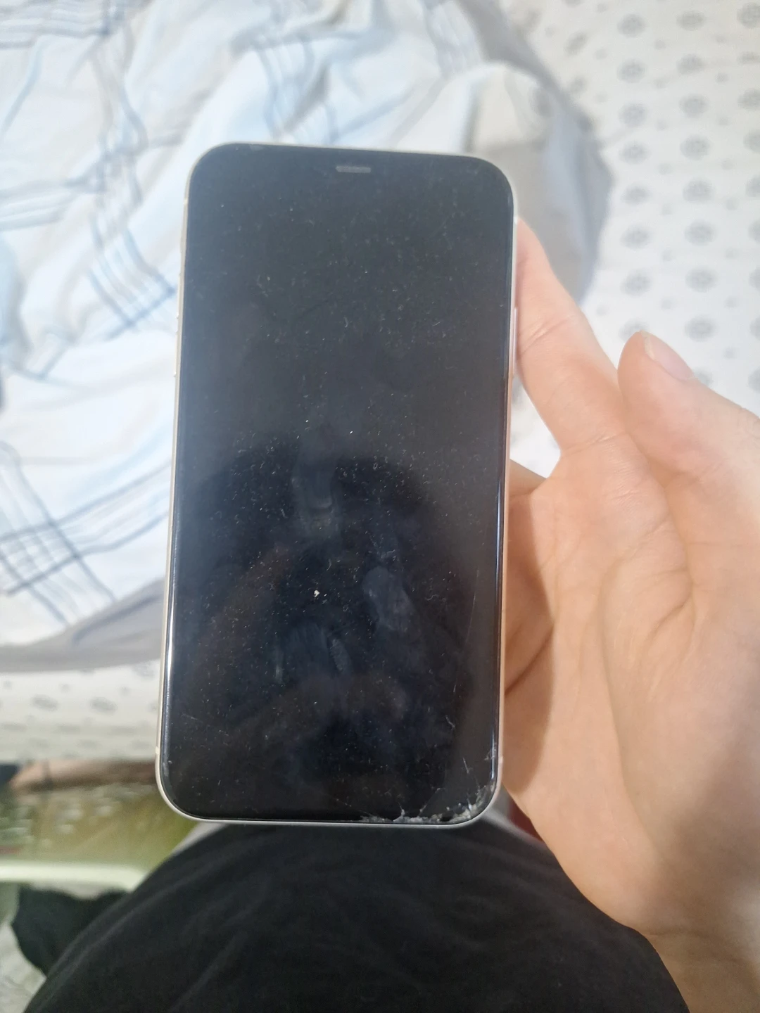 iPhone 11 – For Parts - photo 2