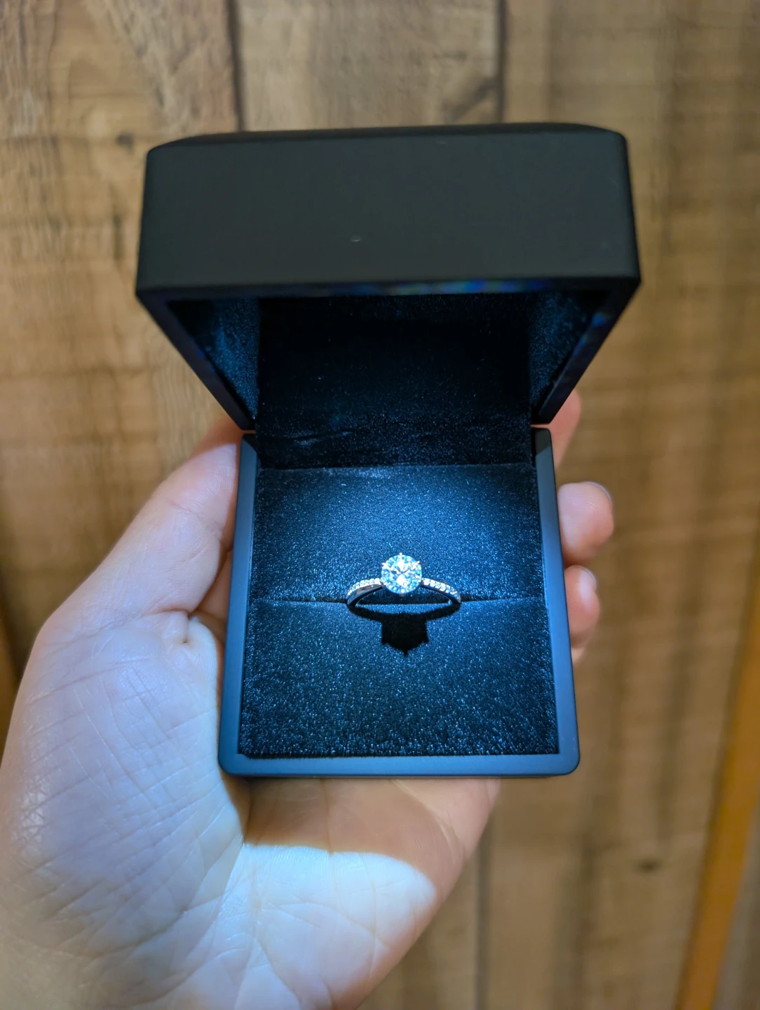 1.0ct Moissanite Diamond Ring D VVS1 Round Brilliant - photo 3