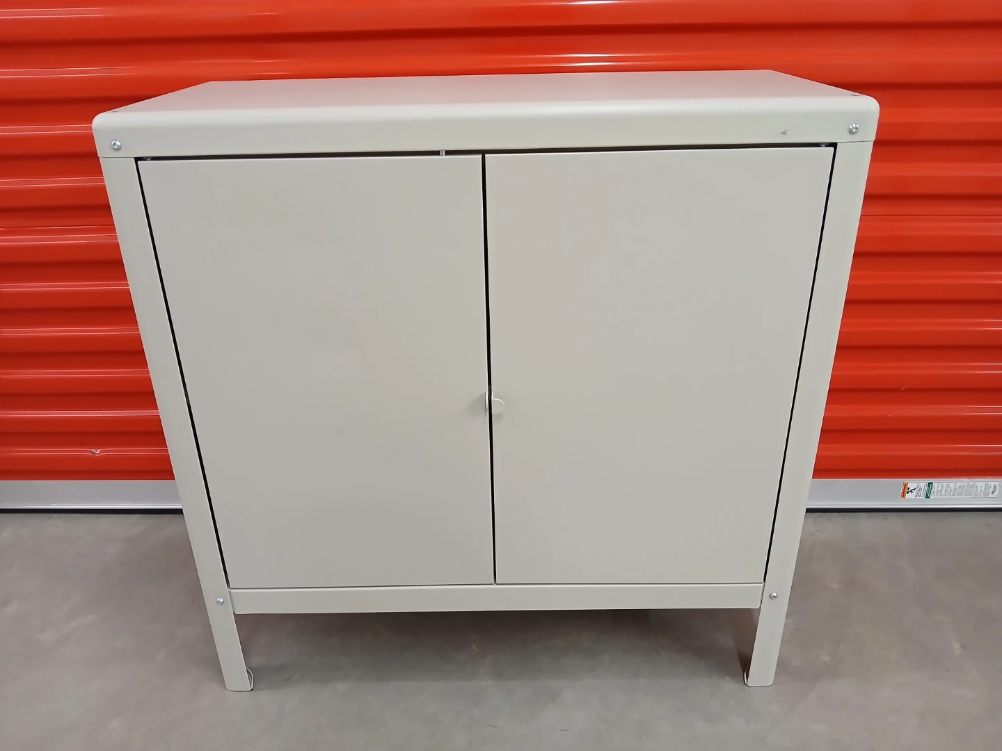 Metal storage locker Cabinet with Two Doors and shelf - photo 4