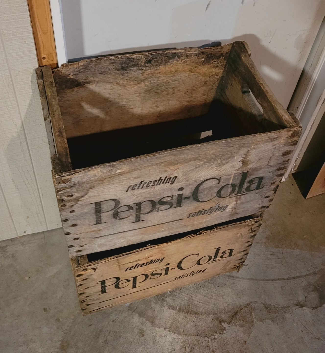 Vintage Pepsi Crates - photo 2