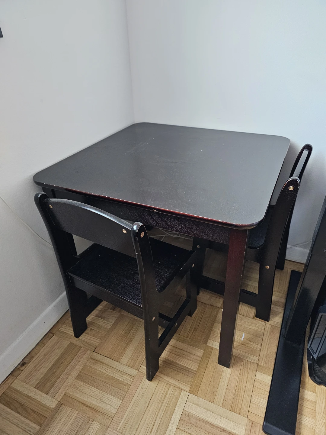 Kids Table and Chairs Set