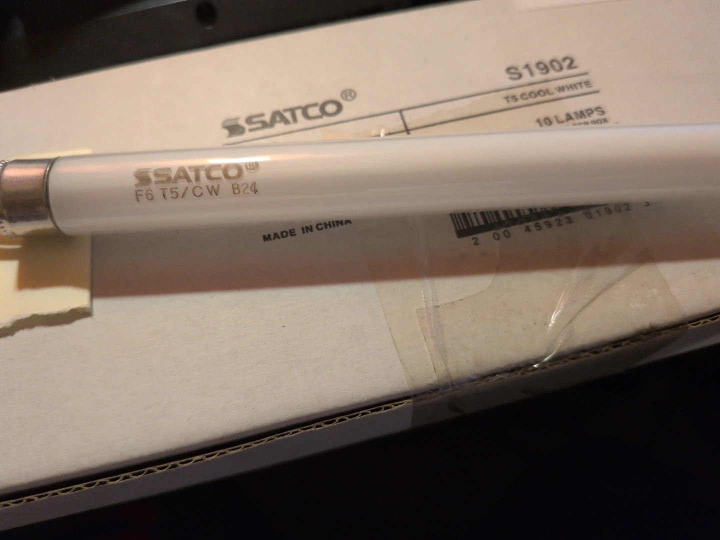 10 pack - SATCO Fluorescent Tube Light F6 T5/CW B24 - Cool White