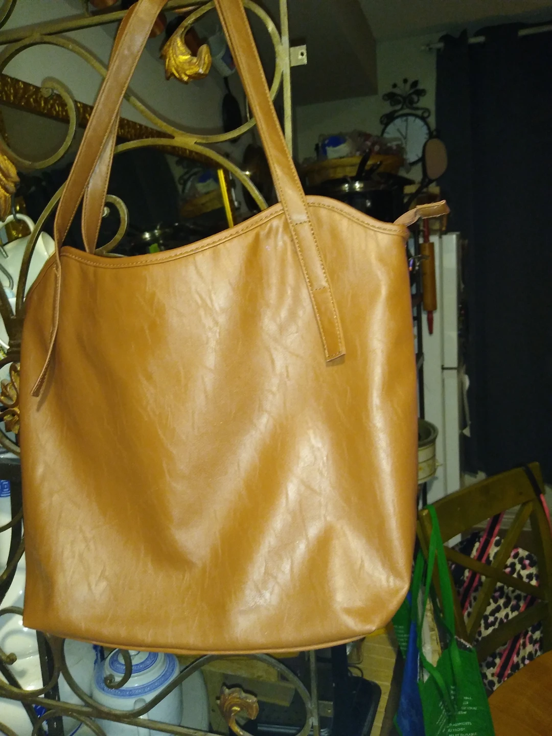 Brand new large women's leather tote