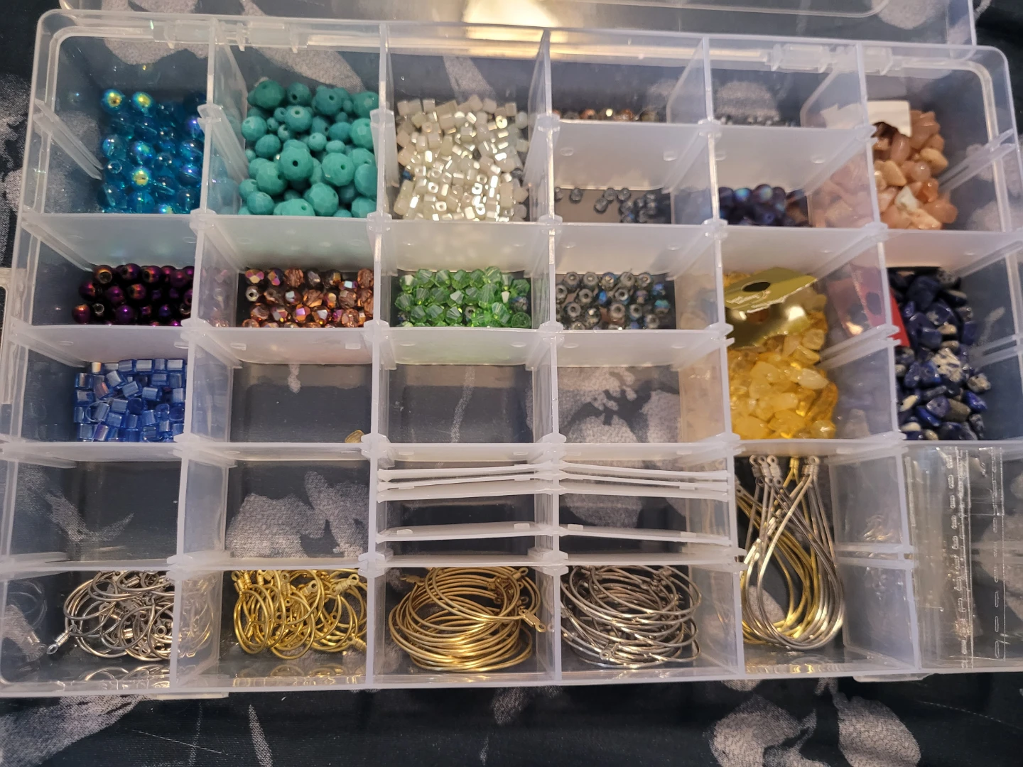 Large Lot of Beads - photo 5
