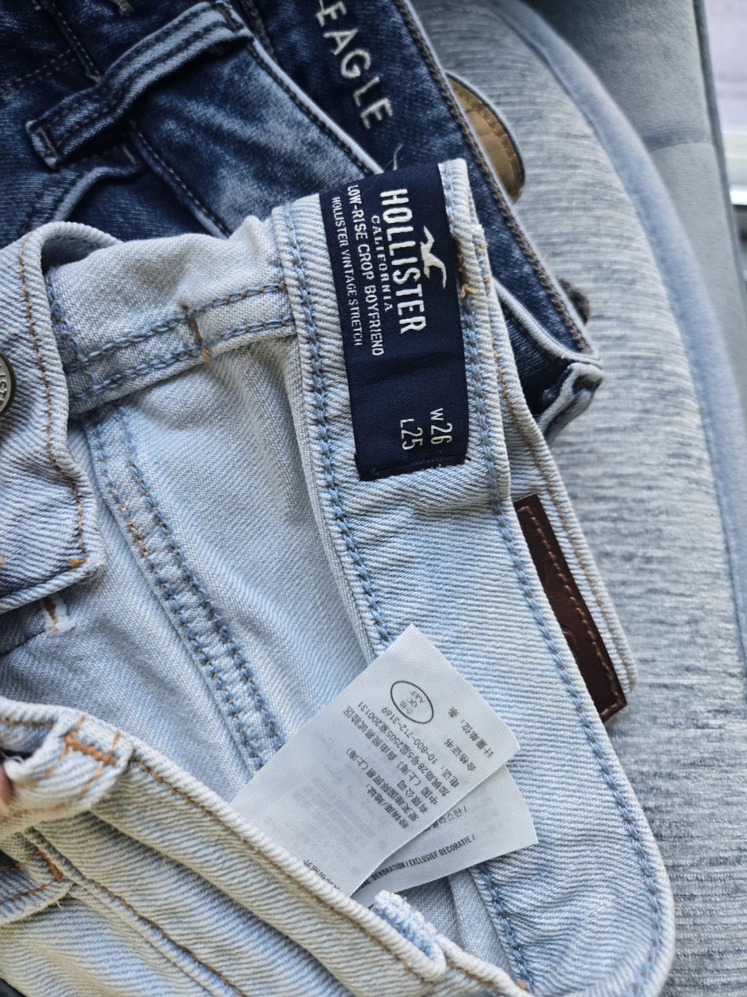 $10 three Women's Jeans (2 Zara, 1 American Eagle) - photo 4