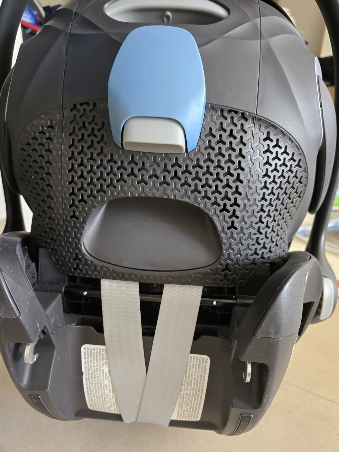 Cybex Cloud G Lux  Infant Car Seat+Extra Brand New Base! - photo 5