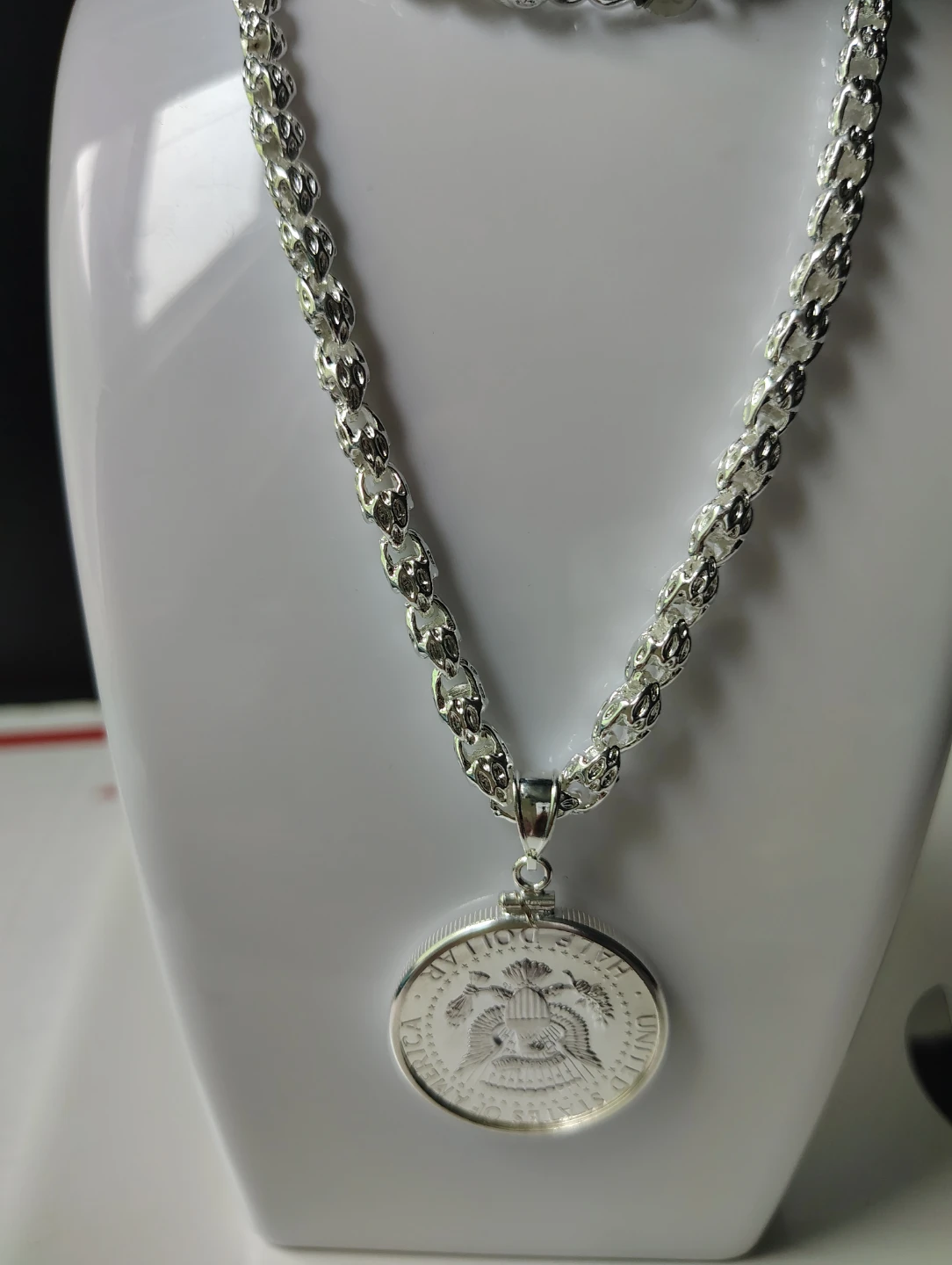1964 Kennedy Half Dollar Coin Necklace - photo 5