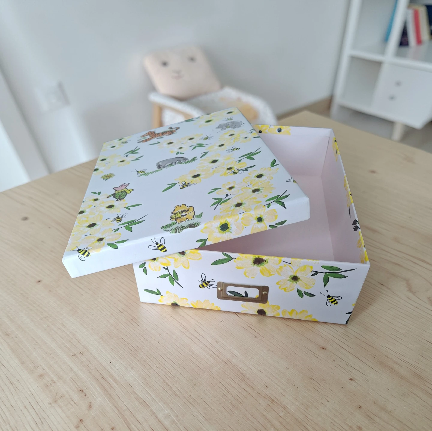 Winnie the Pooh and Friends Storage Box - photo 2