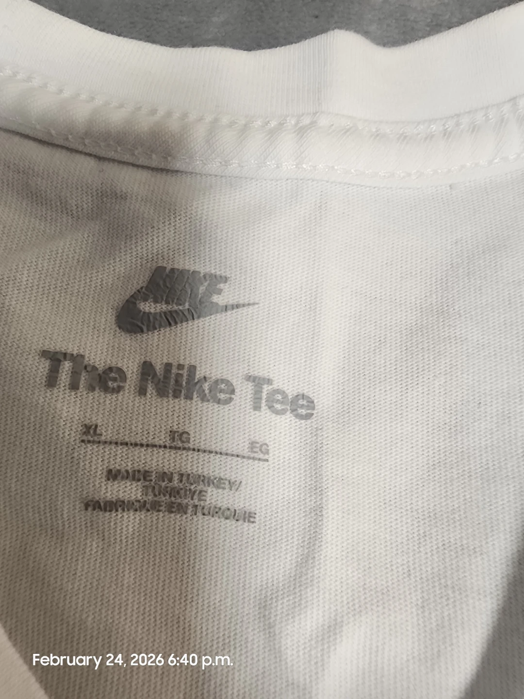 Nike Men's The Nike Tee T-Shirt - photo 2
