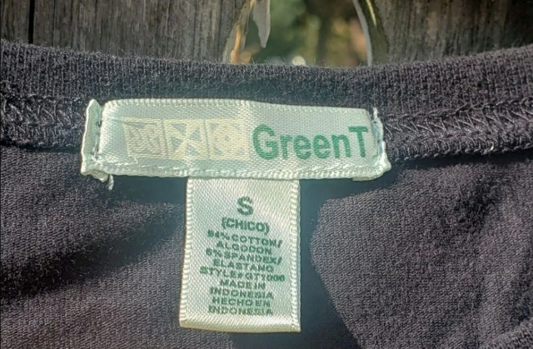 GreenT Black "SMILE! All we need is LOVE" T-Shirt - photo 4