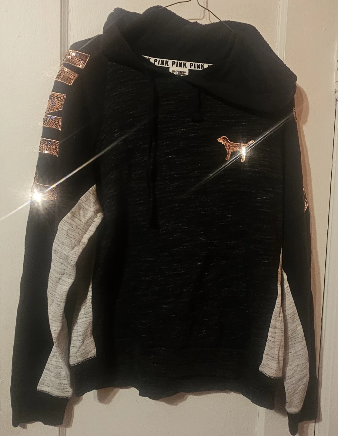 Women's sweathood. Size Large. - photo 4