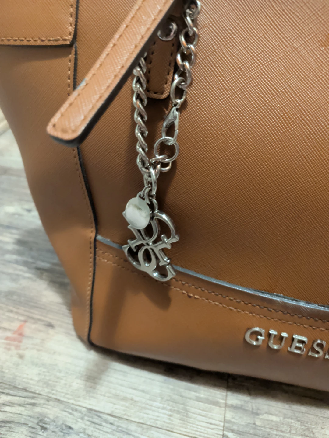 Guess Brown Tote Bag with Charm - photo 4