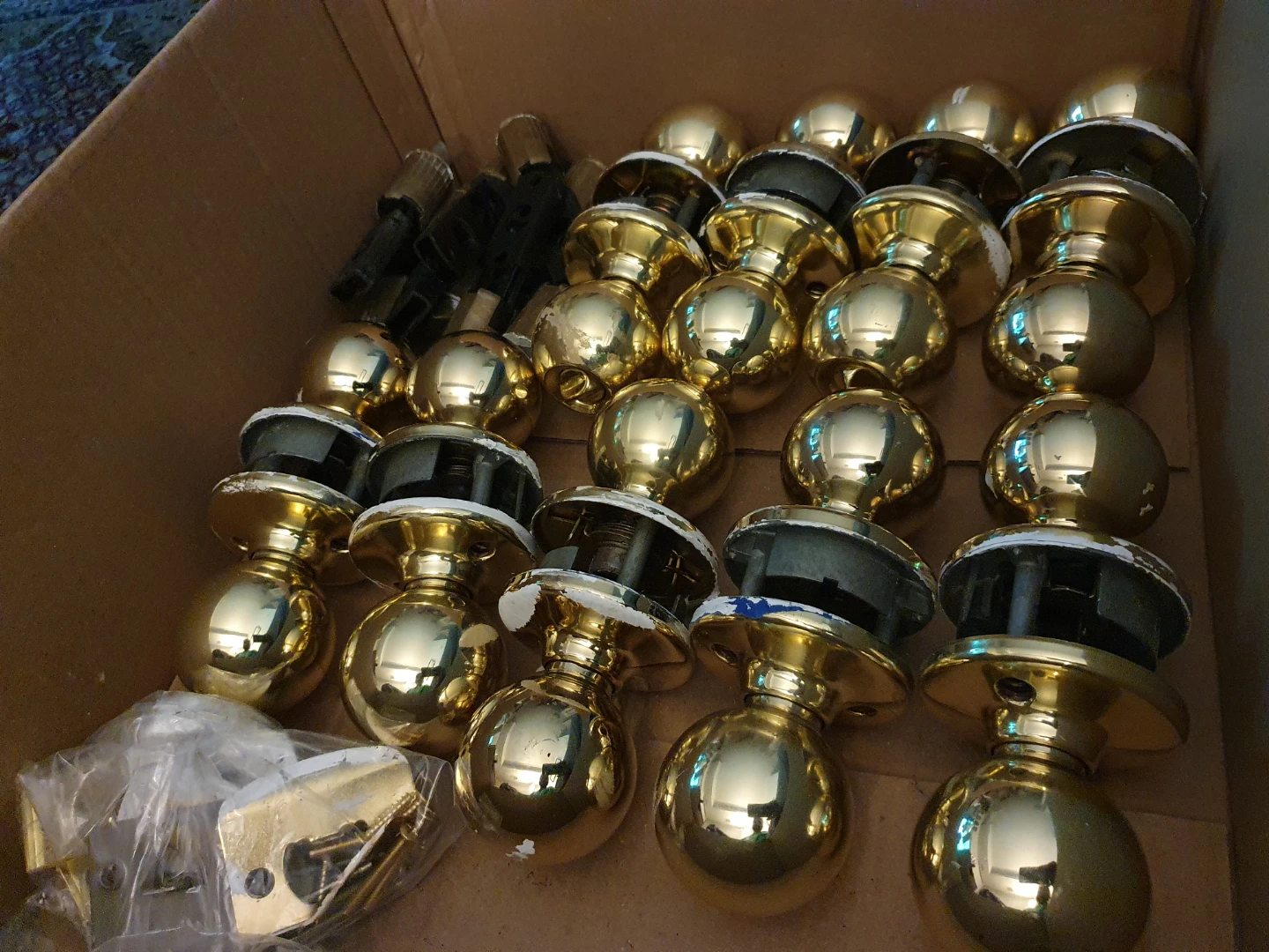 Bulk Lot of Gold Round Door Knobs