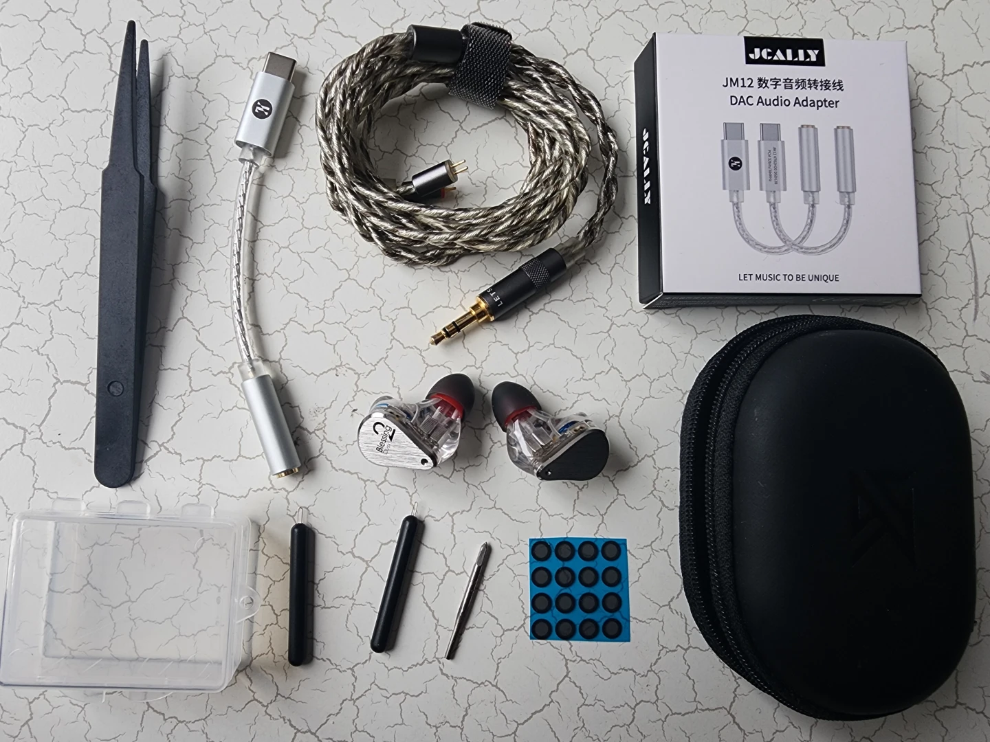 Moondrop x Crinacle Blessing 2 Dusk IEMs with accessories