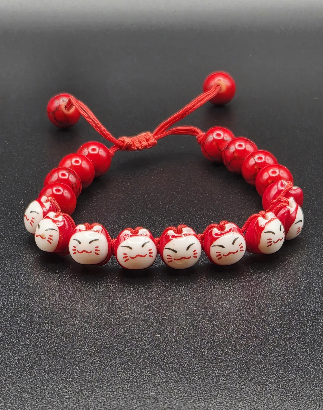 🏆 Red Beaded Maneki Neko Bracelet