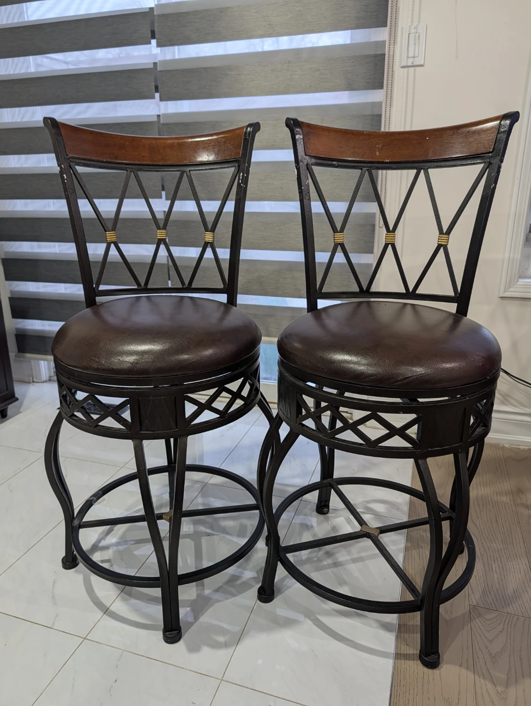 $50 Each - Set of 2 Swivel Bar Stools - photo 2