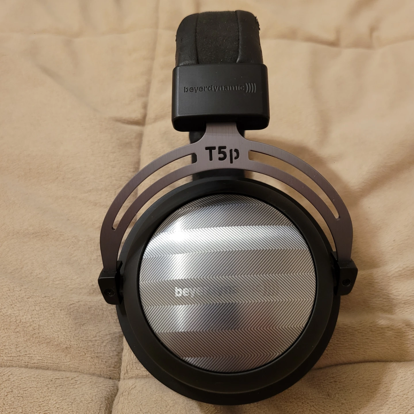 Beyerdynamic T5p Headphones with Chord Mojo DAC - photo 3
