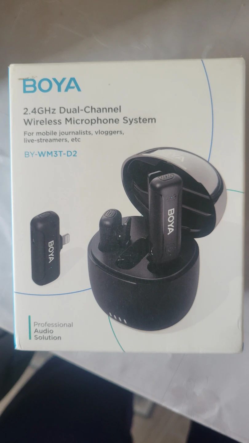 BOYA Dual-Channel Wireless Microphone System - photo 3