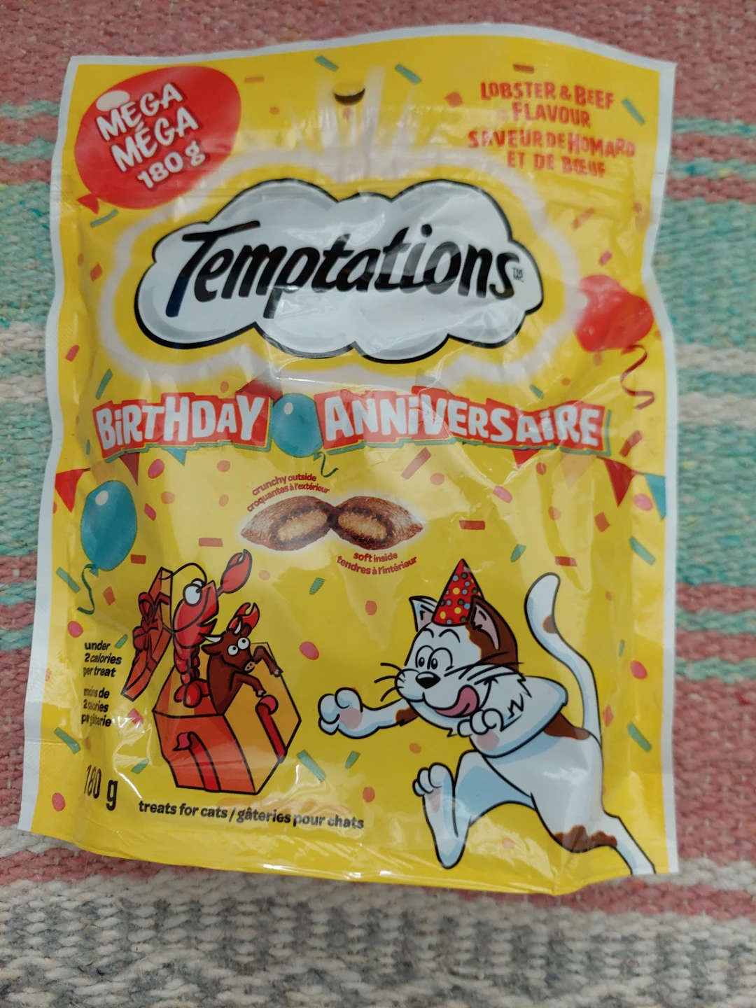 Temptations Birthday Lobster & Beef Cat Treats Mega 180g