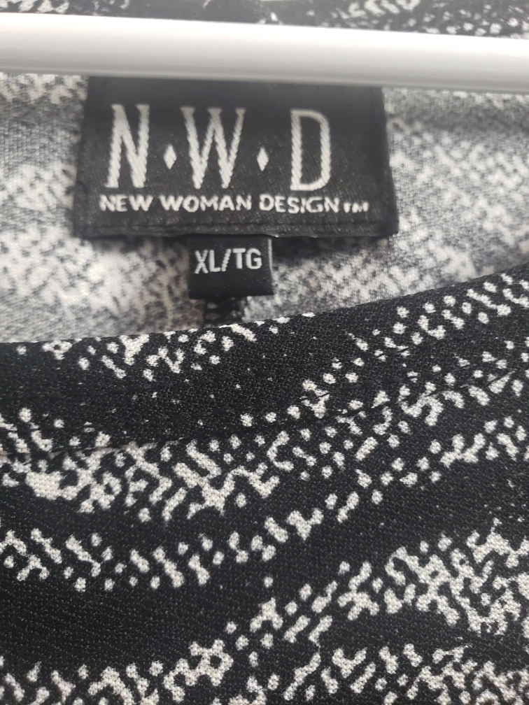 NWD New Woman Design Black & Silver Patterned Top XL/TG - photo 3