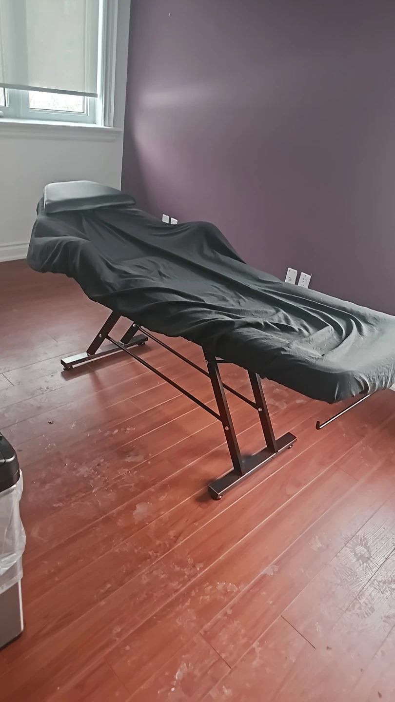 Massage Table with Adjustable Height