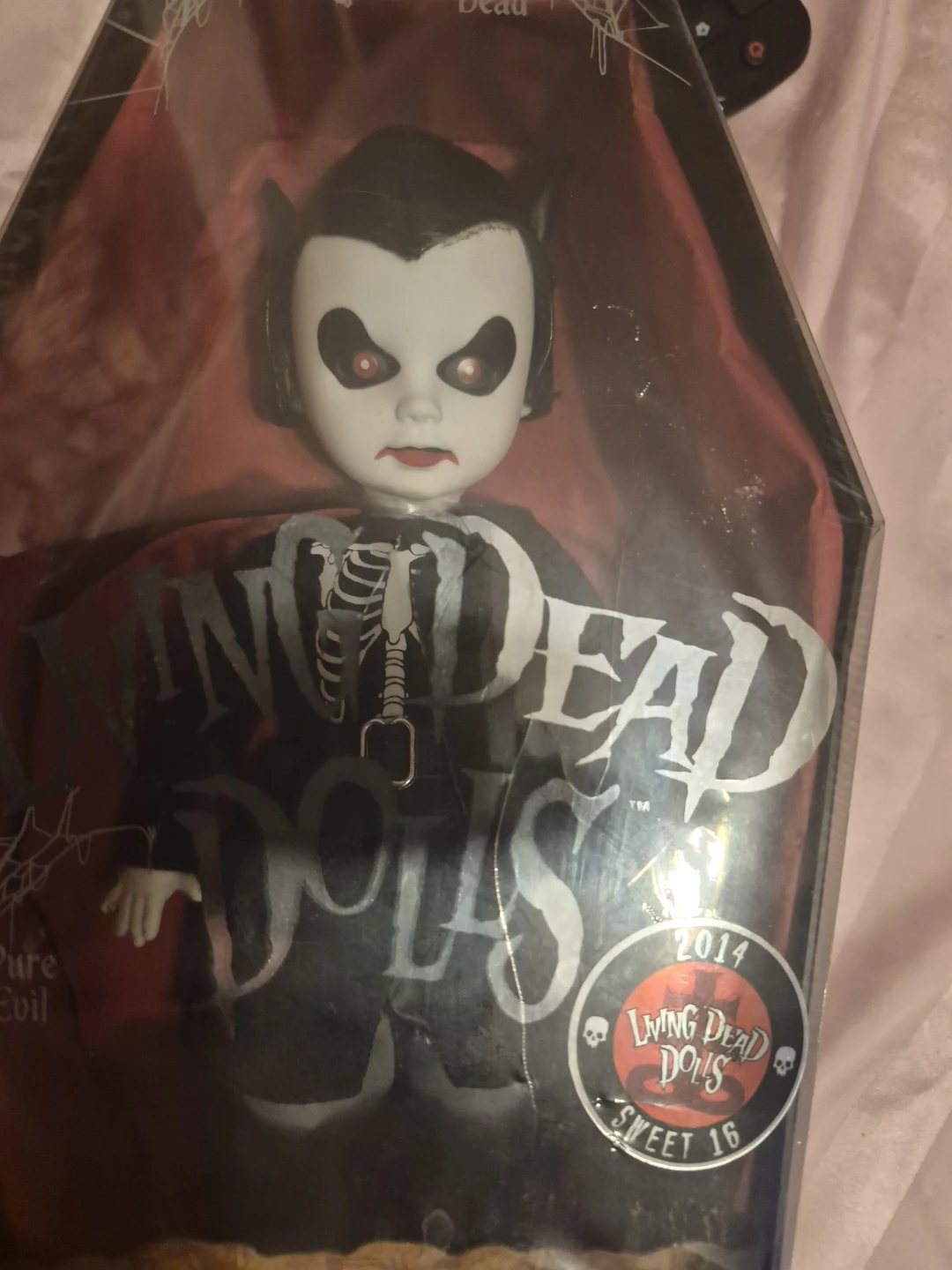 Living Dead Dolls Spring Heeled Jack - photo 4