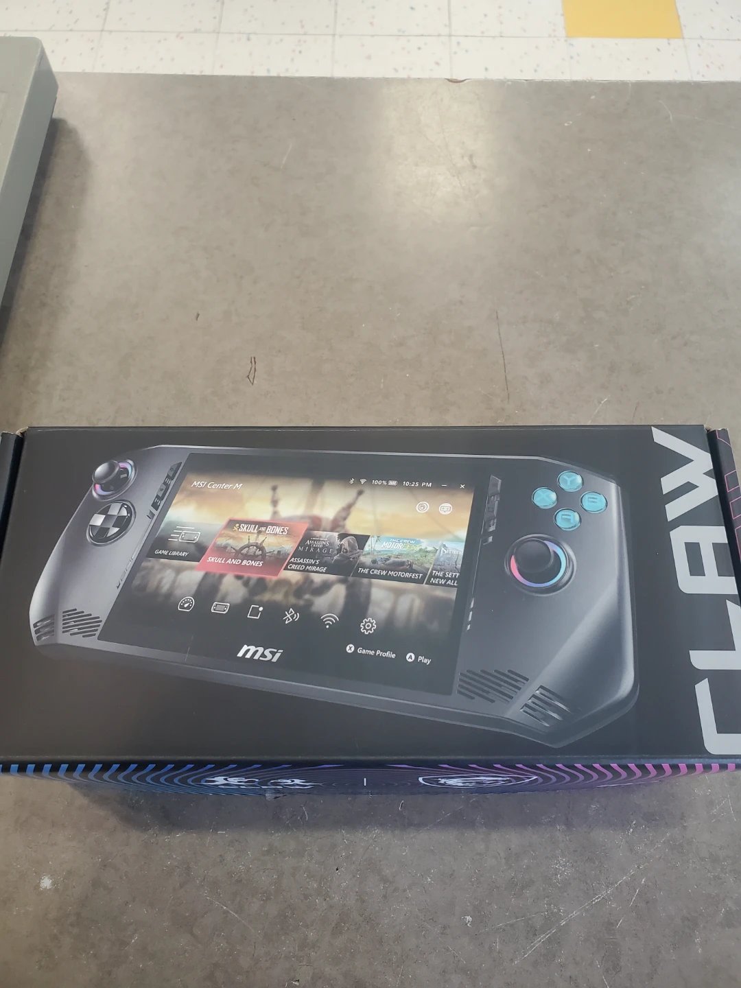MSI Claw Gaming Handheld - photo 5