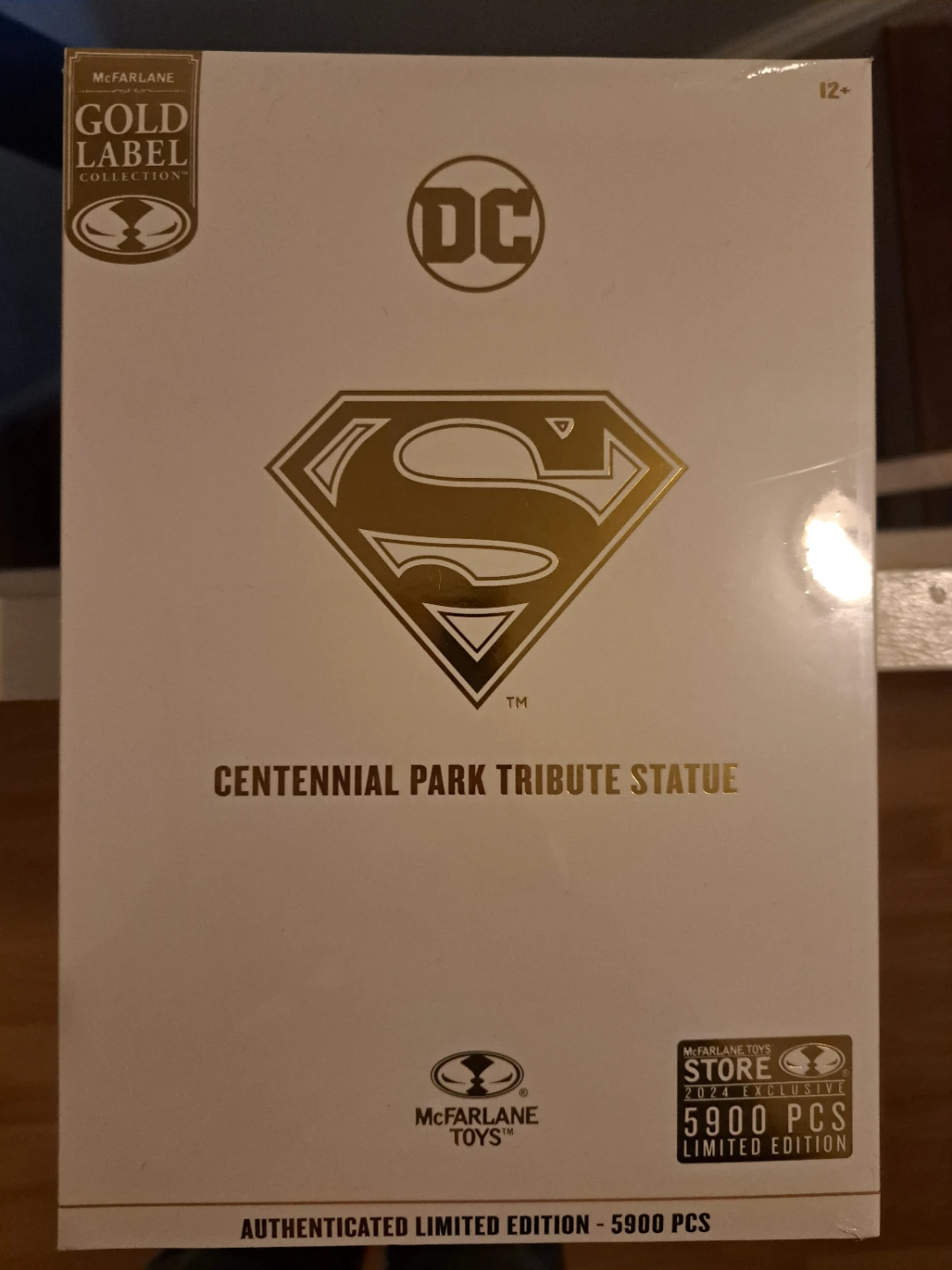 McFarlane Gold Label DC Superman Centennial Park Tribute Statue - photo 2