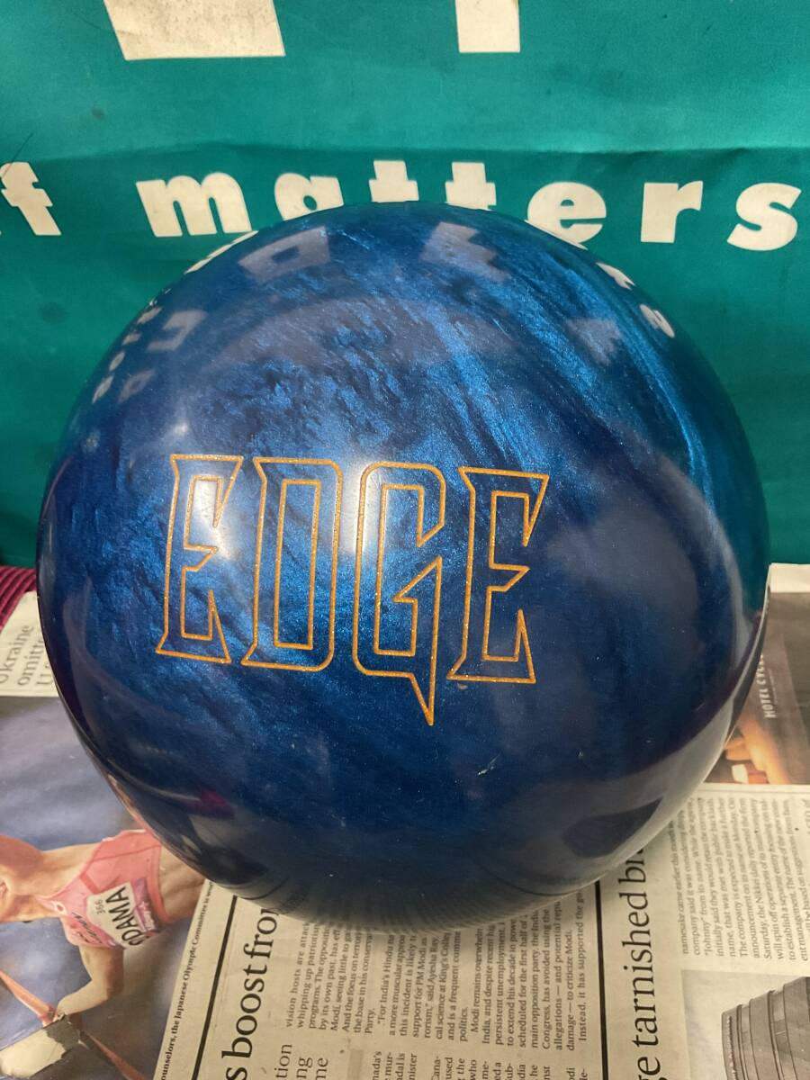 Brunswick Edge Blue Pearl bowling ball.