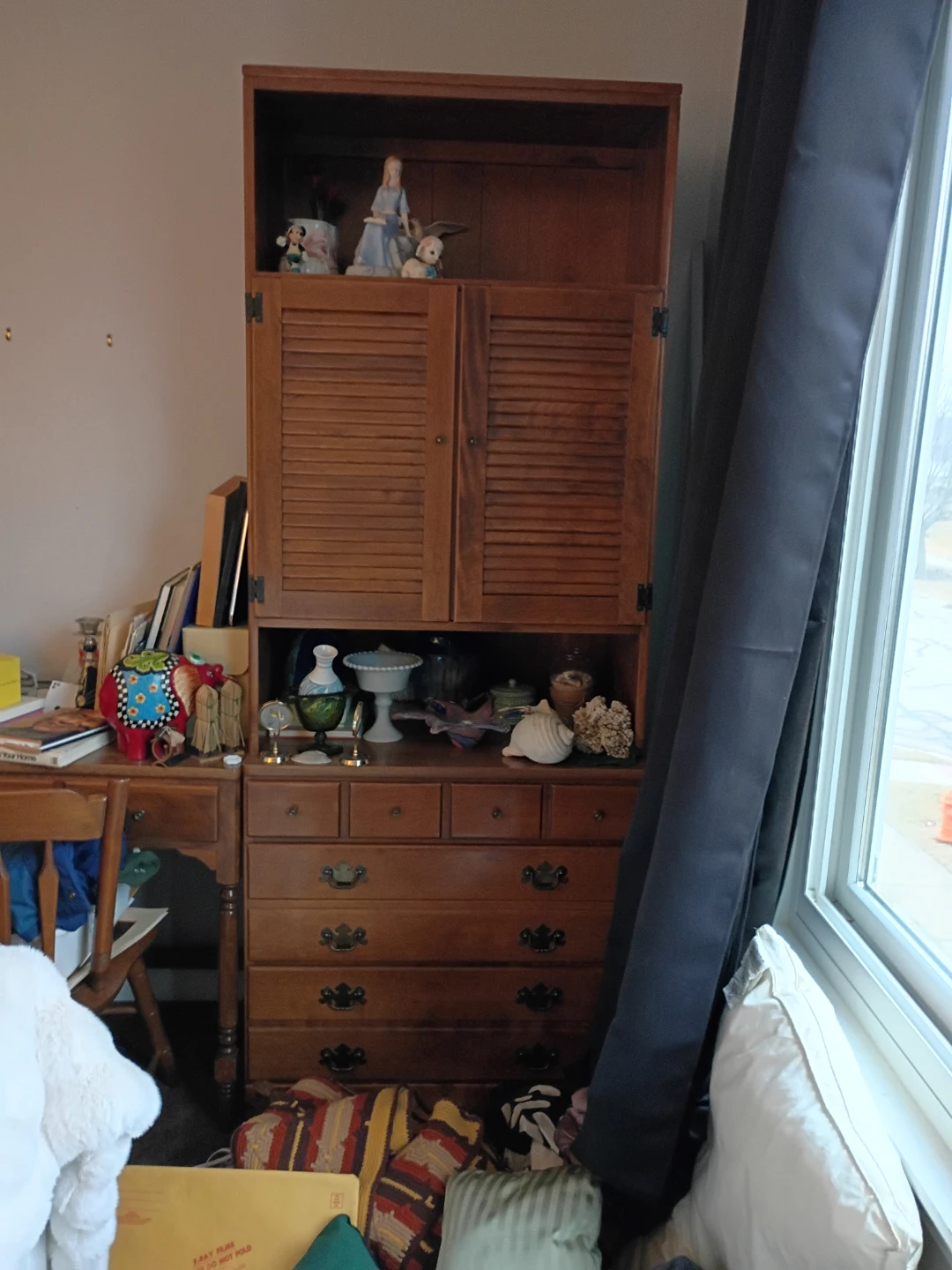 Wooden Dressers and Hutch Set with desk