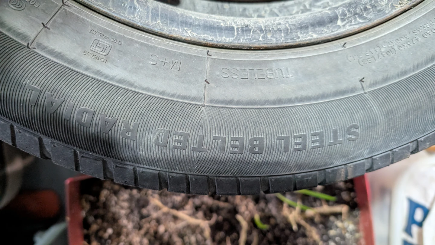 Set of 4 Tires with Rims 14 inch 4x100 off Mitsubishi mirage - photo 3