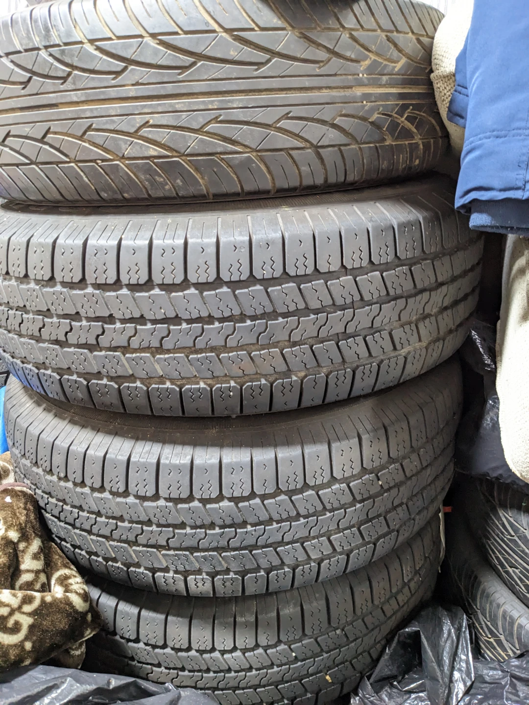Rav 4 Tires (No Rims) - photo 4