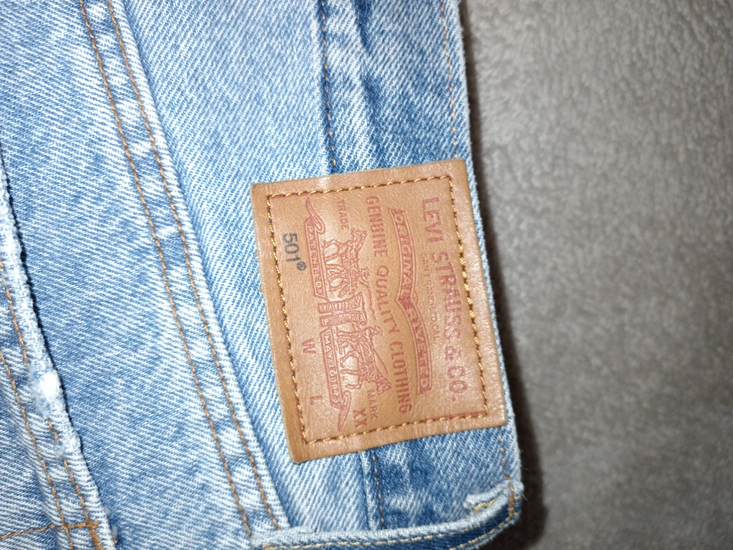 Women's Levi's 501 Two-Tone Jeans - photo 3