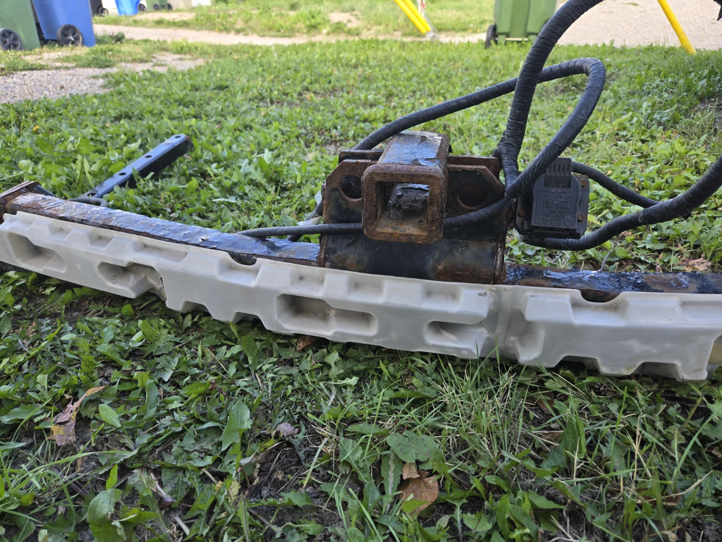 Trailer Hitch Receiver with Wiring - photo 2