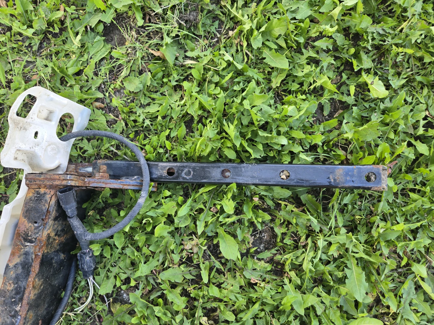 Trailer Hitch Receiver with Wiring - photo 3